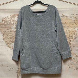 NWOT Lida Kate Heather Grey Crew Neck w/ Pockets M